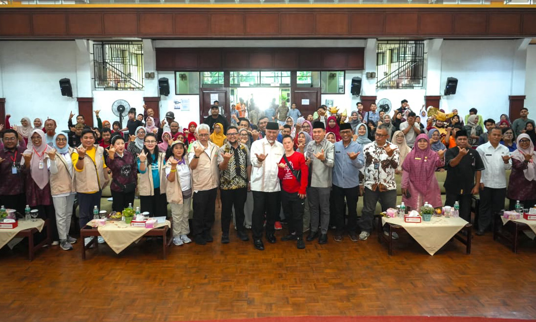 Atlet SOIna Sumbar mengikuti pemeriksaan kesehatan dalam program Healthy Athletes di PT Semen Padang sebagai bagian pembinaan atlet disabilitas.
