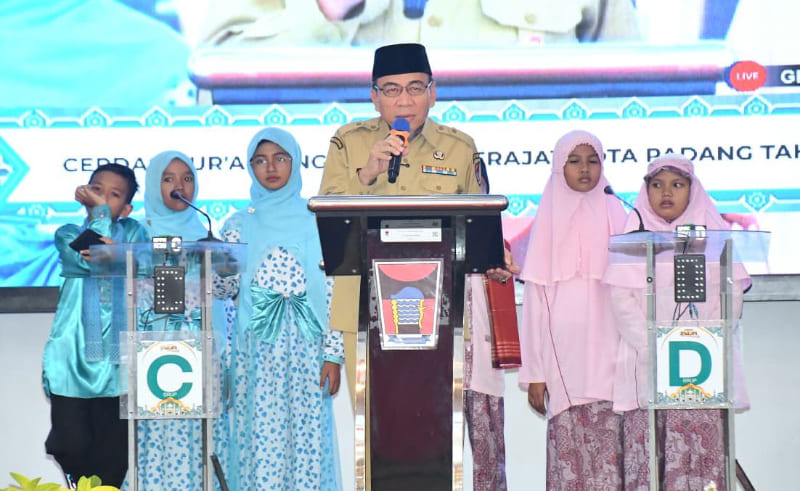 Wakil Wali Kota Padang Maigus Nasir membuka Lomba Cerdas Quran SD dan SMP se-Kota Padang 2026 di Gedung Bagindo Aziz Chan Youth Center. (Foto: Prokopim Pemko)