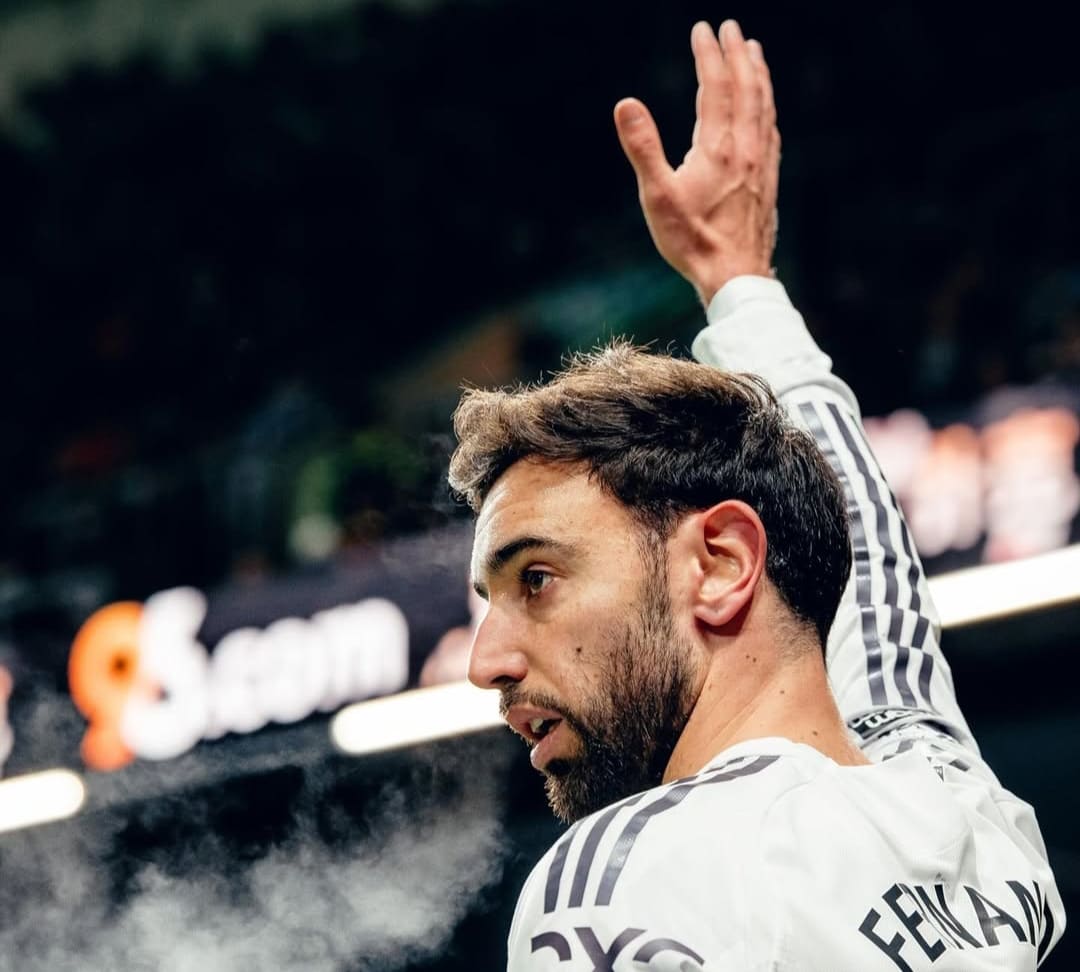 Kapten Manchester United, Bruno Fernandes, bakal memegang peran kunci dalam laga Premier League melawan West Ham.(Foto: Dok. Instagram @brunofernandes8)