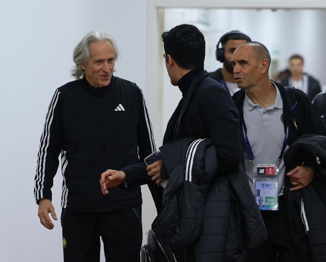 Jorge Jesus memasuki stadion jelang laga Al Nassr vs Arkadag di babak 16 besar AFC Champions League Two.(Foto: Instagram @alnassr)