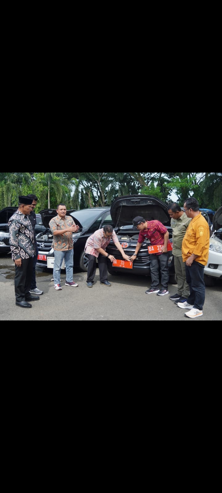 Kepala Badan Keuangan Daerah (BKD) Kabupaten Dharmasraya, Martin Yunus, mendampingi Pelaksana Tugas (Plt) Sekretaris Daerah Kabupaten Dharmasraya, Jasman Rizal.