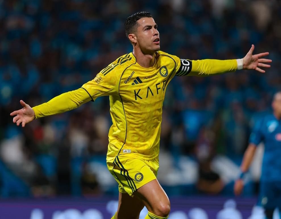 Cristiano Ronaldo merayakan gol ke-962 kariernya saat membawa Al Nassr menang 2-0 atas Al Fateh di Liga Pro Saudi.(Foto: IG @alnassr)