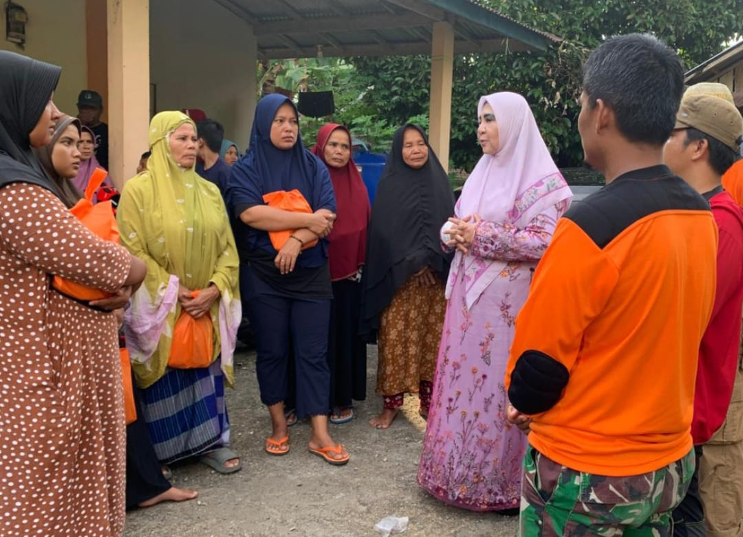 Nevi Zuairina dukung korban bencana Sumatera sambut Ramadan 2026 dengan penguatan spiritual, doa, dan solidaritas masyarakat.(Foto: Dok. Tim NZ)