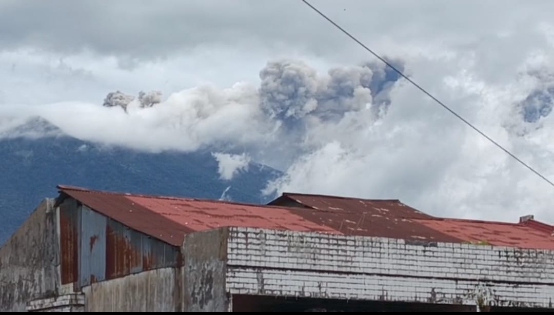 Gunung Marapi erupsi Rabu (18/2/2026), tinggi kolom abu tidak dapat teramati.