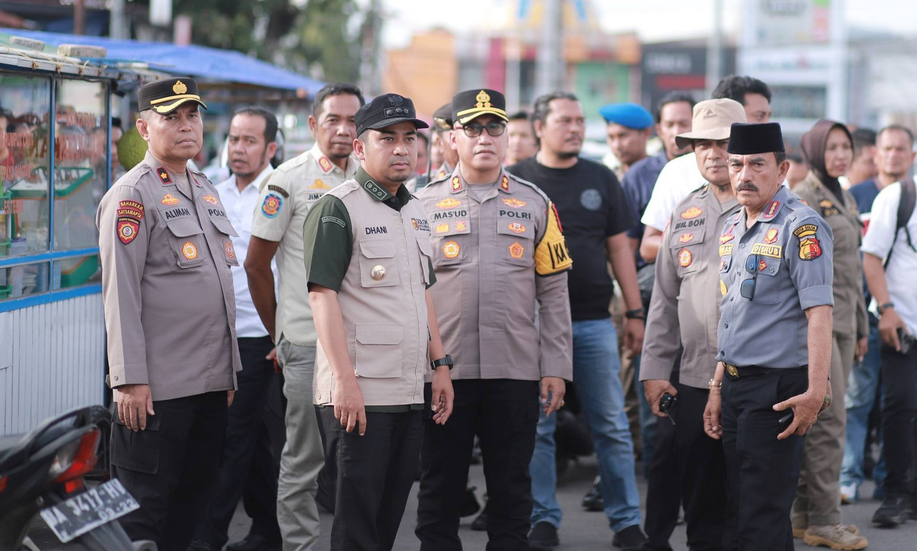 Wako Solok sidak parkir liar di Pasar Raya, puluhan kendaraan ditertibkan, zona parkir resmi disiapkan jelang Ramadhan.
