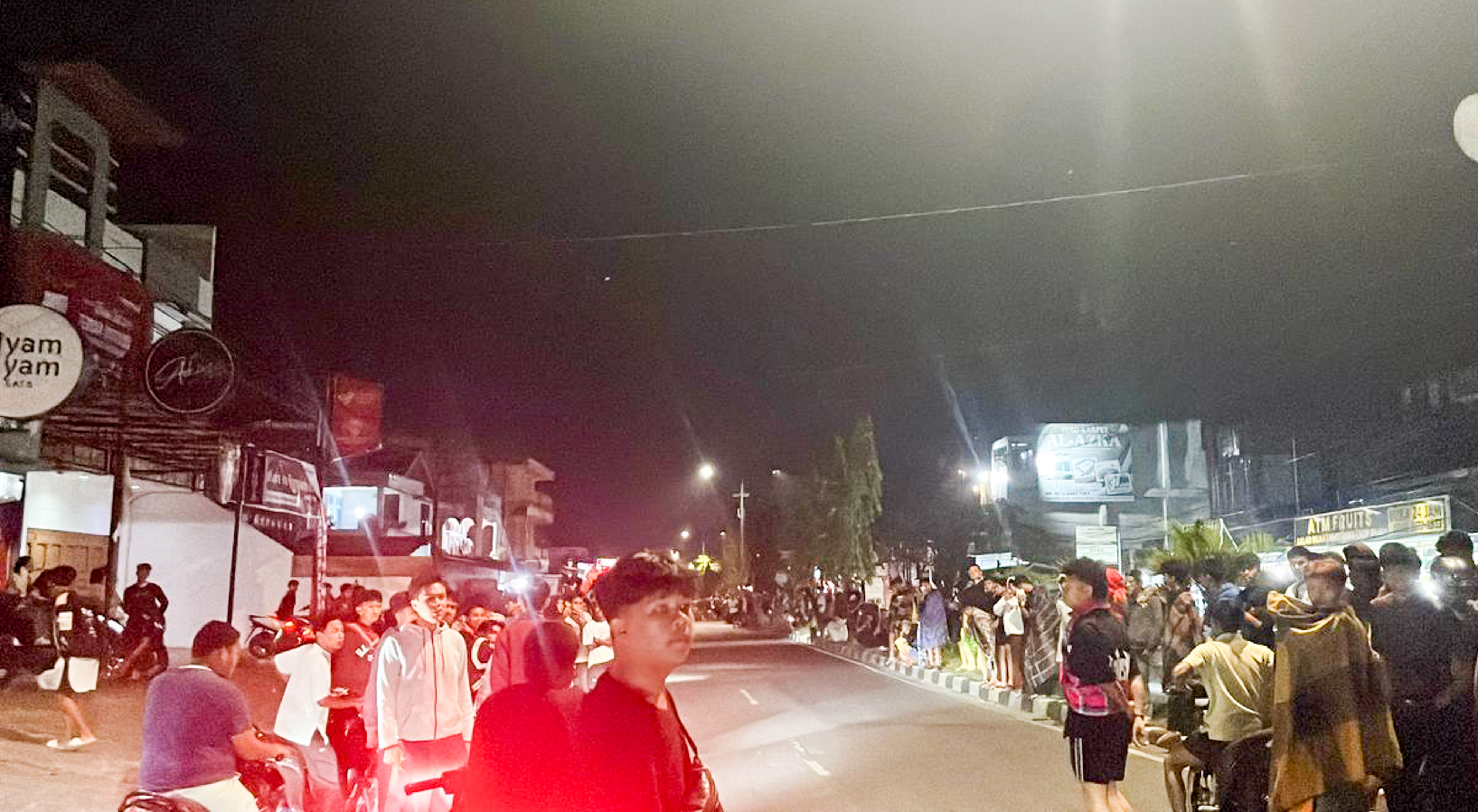 Balap liar kembali terjadi di Jalan Soekarno-Hatta Payakumbuh jelang Subuh Ramadan, warga resah dan minta patroli rutin ditingkatkan.