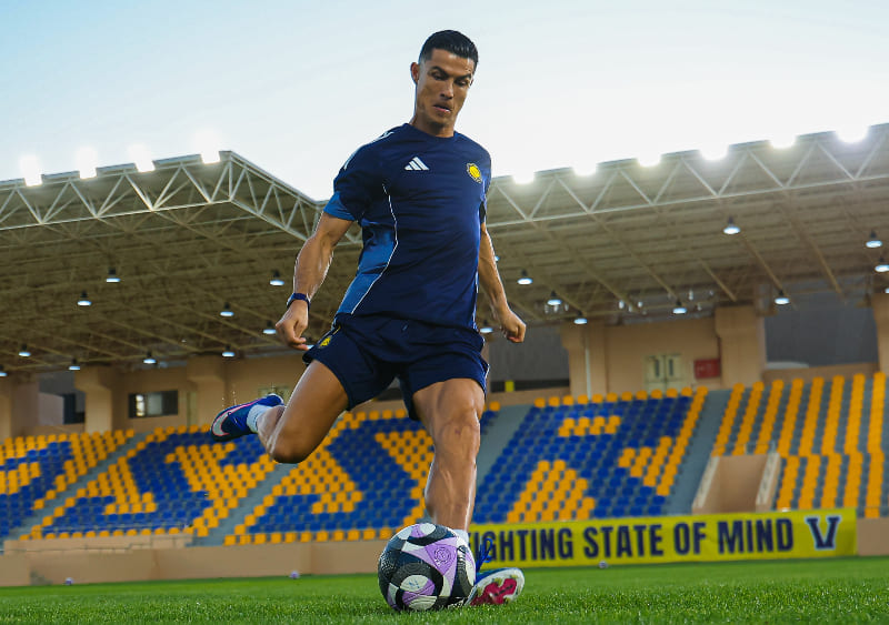 Cristiano Ronaldo latihan jelang laga Al Nassr vs Al Hazem di Al-Awwal Park Riyadh pada Minggu (22/2/2026) pukul 03.00.WIB. (Foto: X @cristiano)