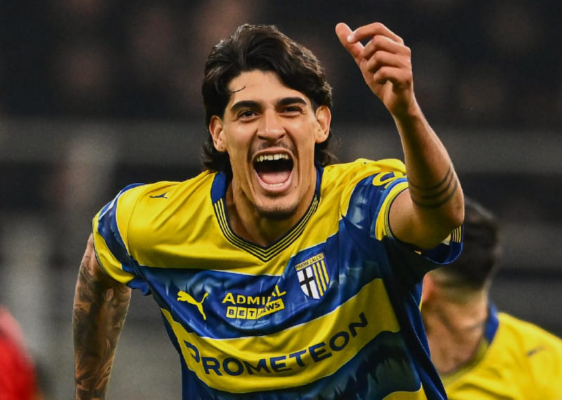 Mariano Troilo selebrasi gol kemenangan Parma ke gawang AC Milan di San Siro dan dinobatkan sebagai Player of the Match.(Foto: X @ParmaCalcio_en)