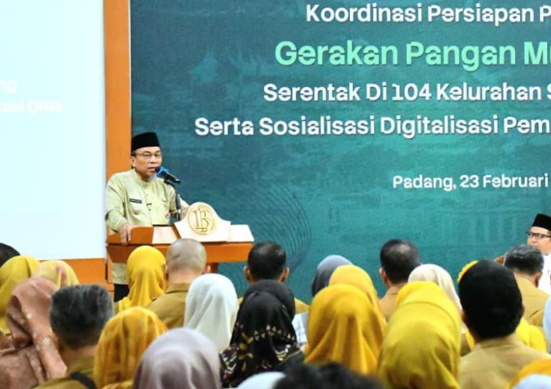 Wakil Wali Kota Padang Maigus Nasir memimpin Rapat Koordinasi Persiapan Gerakan Pangan Murah di Aula Anggun Nan Tongga, Padang.(Foto: Prokopim)