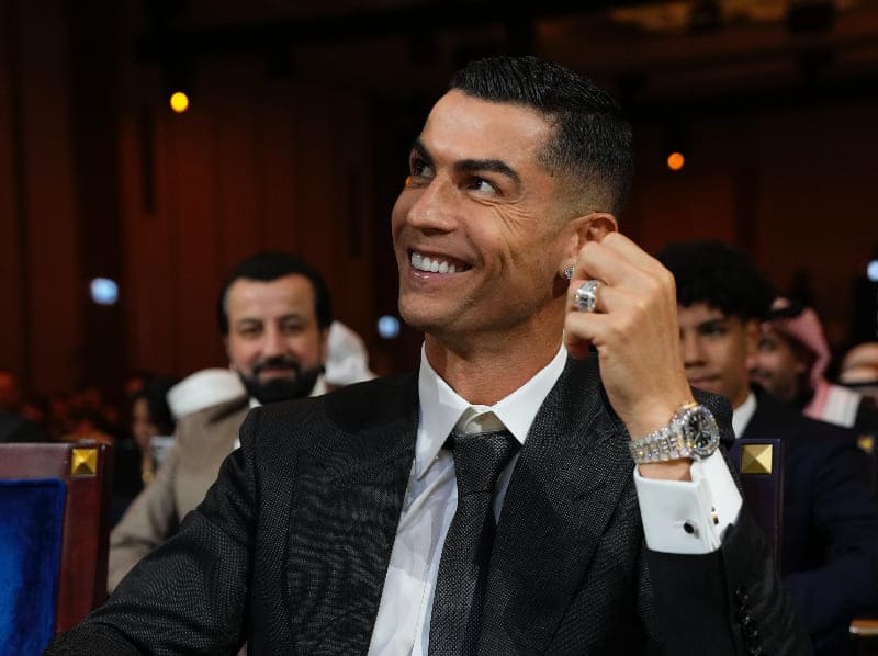 Cristiano Ronaldo resmi mengakuisisi 25 persen saham UD Almer&iacute;a melalui CR7 Sports Investments, memperluas ekspansi bisnisnya di sepak bola Spanyol.(Foto: Dok. X @cristiano)