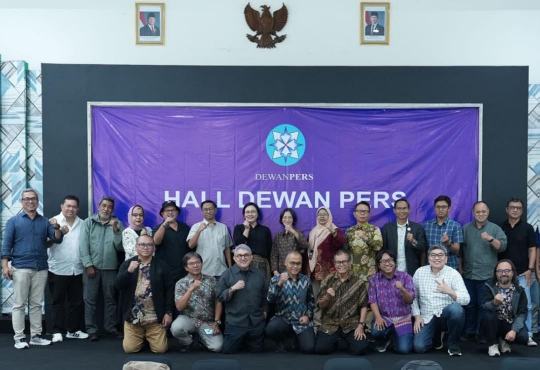 Komunitas pers, dari KTP2JB, Dewan Pers, PWI, AJI, SMSI, AMSI, ATVSI, IJTI, SPS,  PR2Media, LBH Pers, Indonesia Digital Association, dan para tokoh pers.(Foto: KTP2JB)