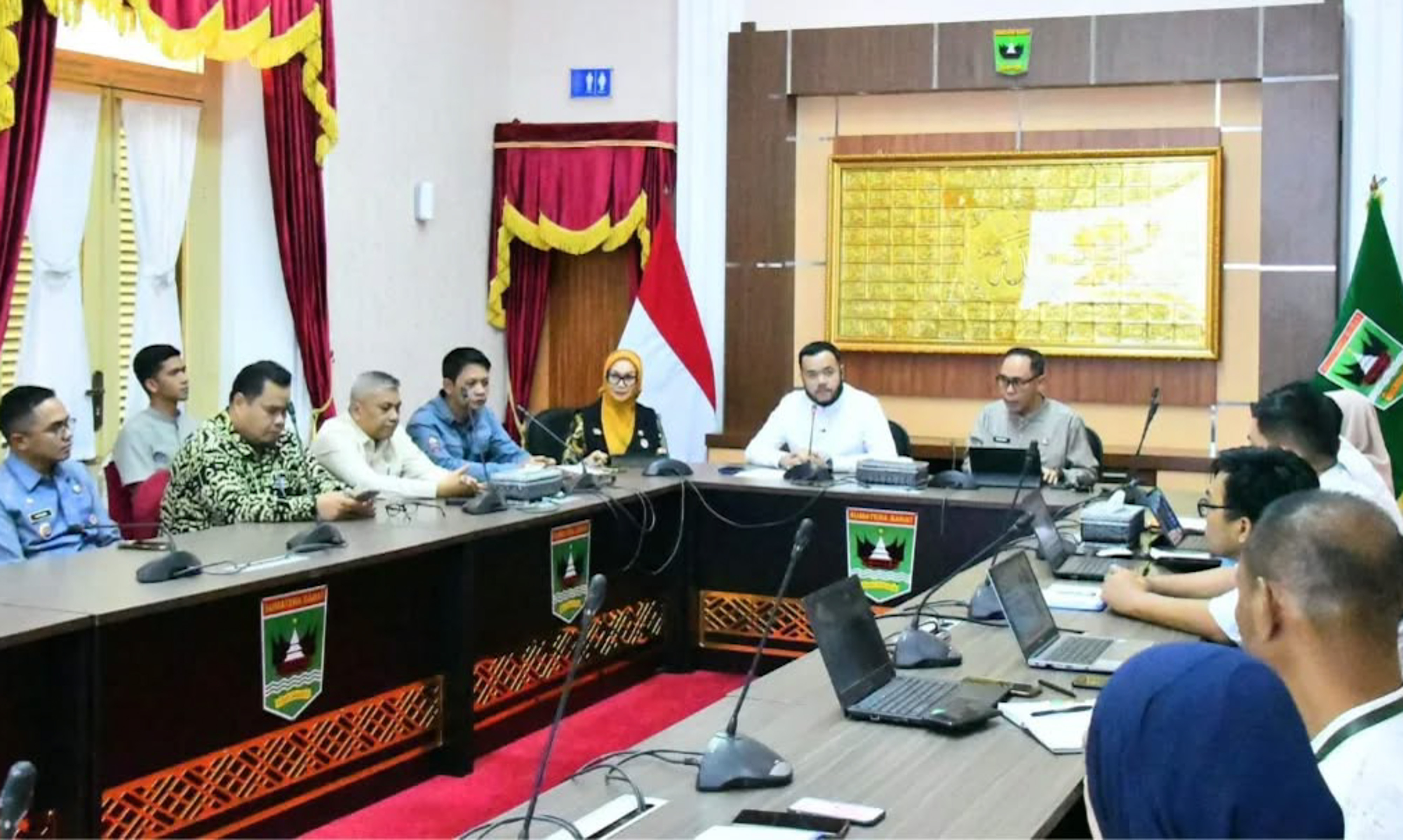 Rakor Wali Kota Padang Fadly Amran dengan Kepala Dispora Sumbar Mahdianur Musa, membahas kesiapan Padang menghadapi Pekan Olahraga Provinsi 2&ndash;14 Oktober 2026.