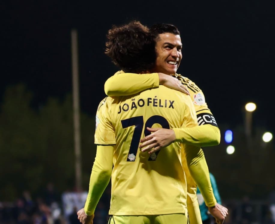 Ronaldo merayakan gol bunuh diri yang terjadi setelah tembakan Joao Felix membentur tiang dan mengenai Mosquera sebelum masuk ke gawang dalam laga melawan Al Feiha.(Foto: @AlNassrFC)