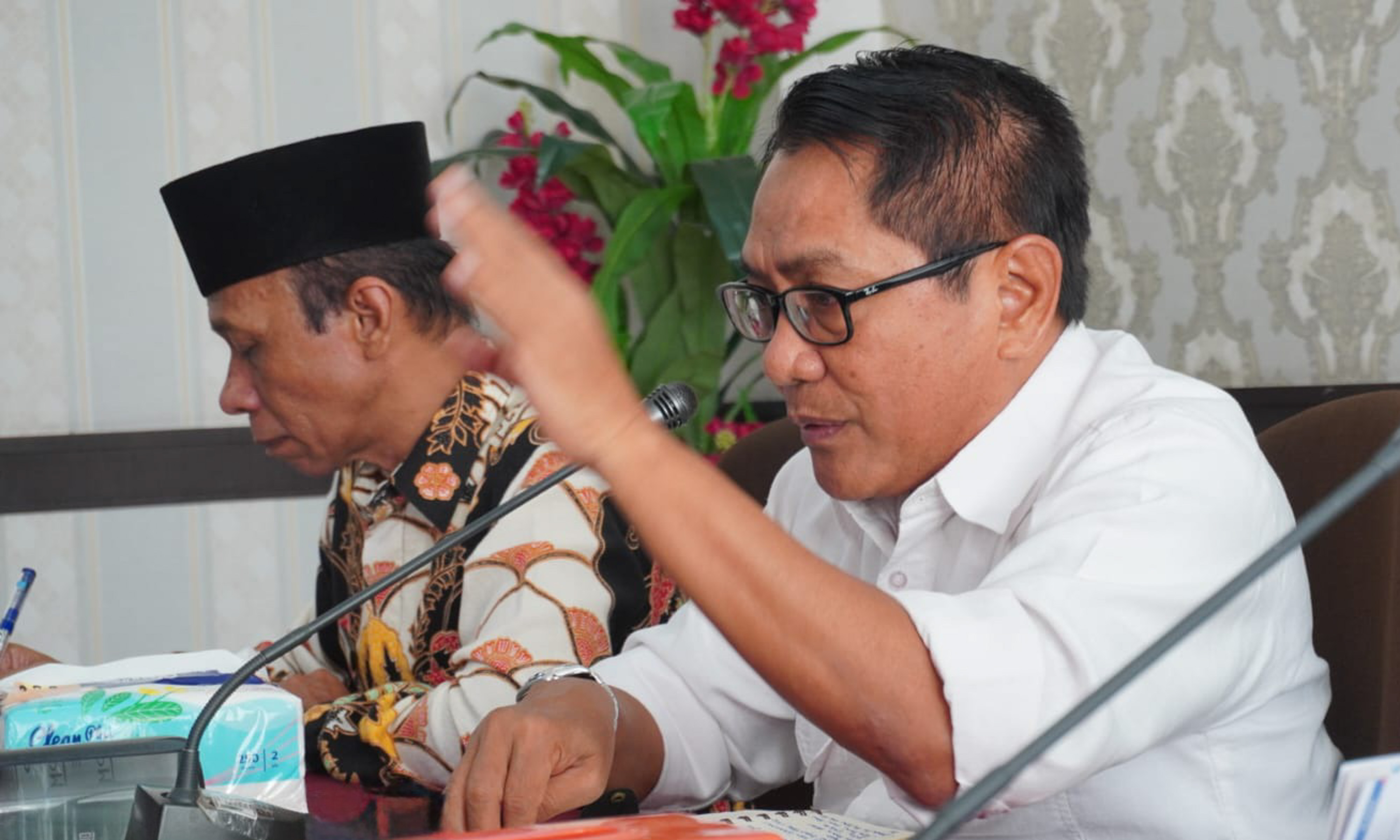 Bupati Padangpariaman tolak izin tambang andesit PT DBA di Nagari Kasang dan minta Pemprov Sumbar evaluasi ulang IUP.