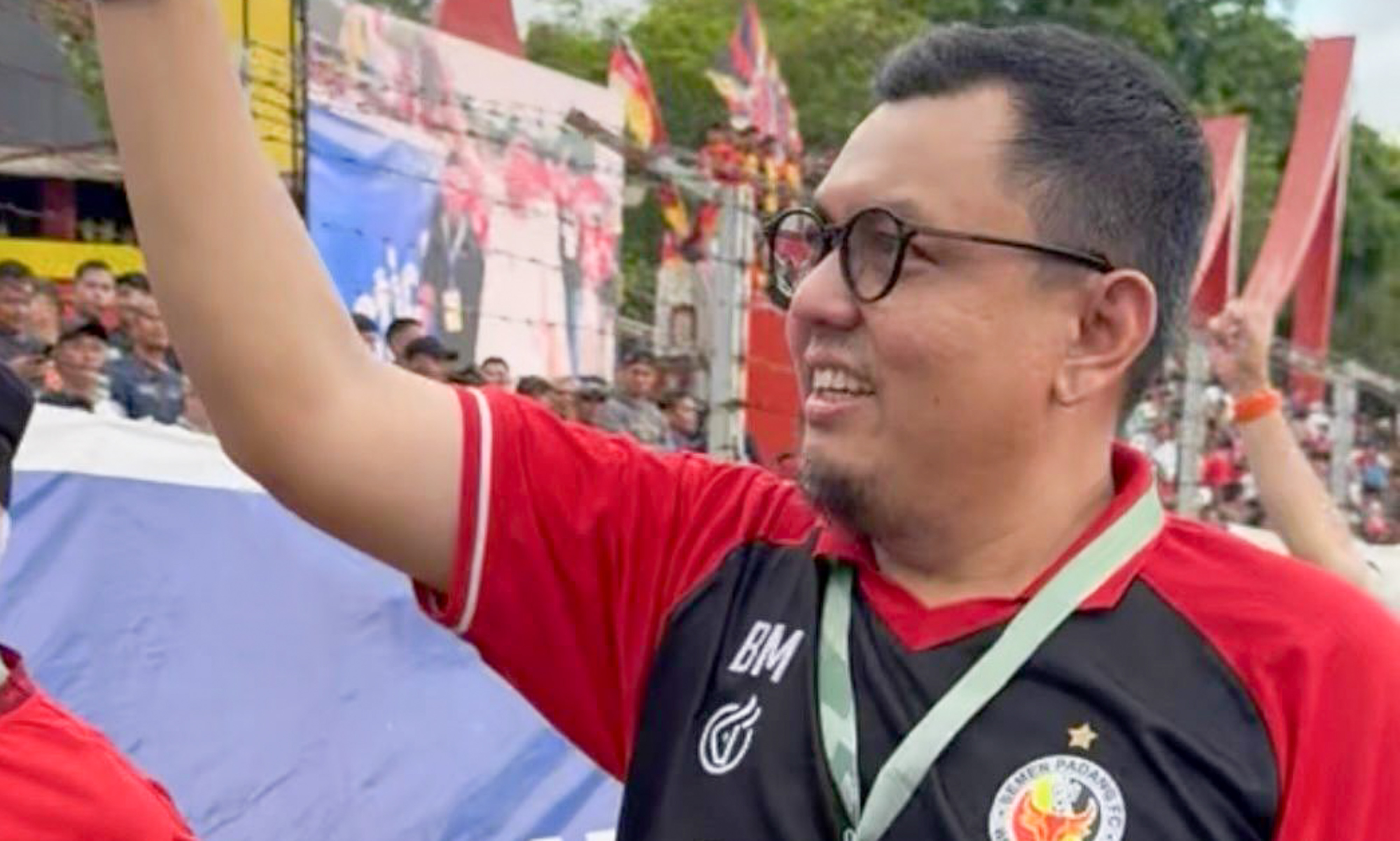Komisaris Semen Padang FC, Braditi Moulevey.