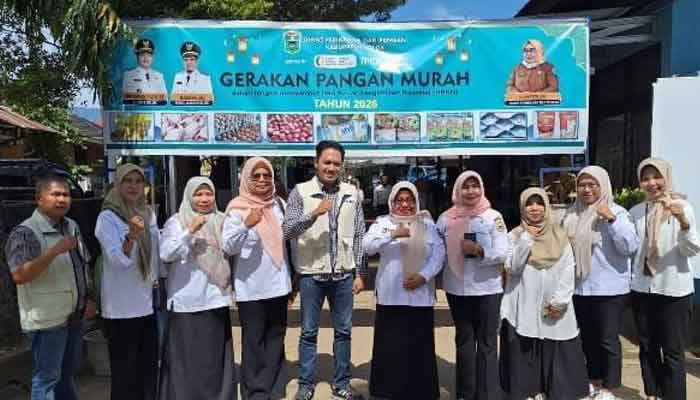 Pemerintah Kabupaten Solok mengambil langkah strategis untuk menjaga ketersediaan serta stabilitas harga bahan pangan melalui peluncuran program Gerakan Pangan Murah (GPM).