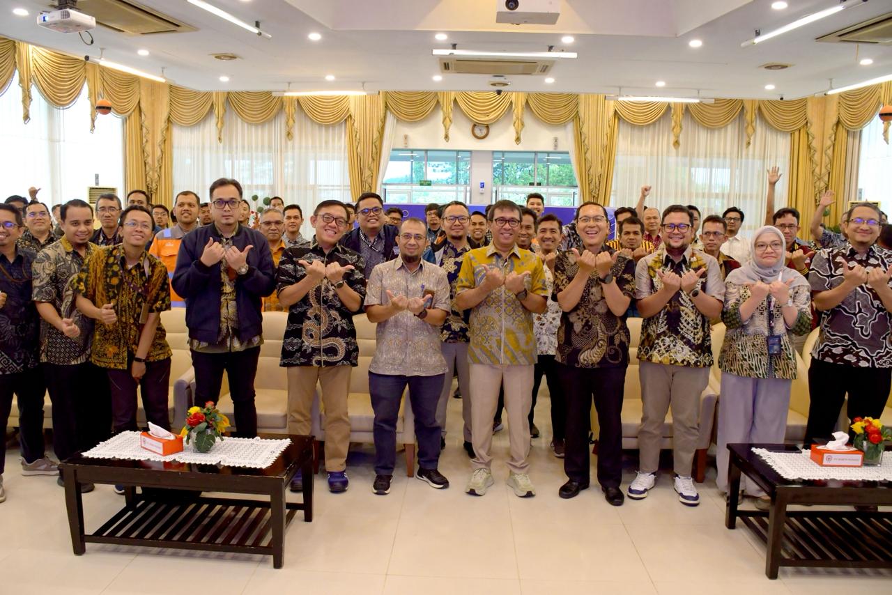 Semen Padang anugerahkan SPIE Award 2025 dan luncurkan SPIE 2026 untuk memperkuat budaya inovasi dan mendorong operational excellence perusahaan.