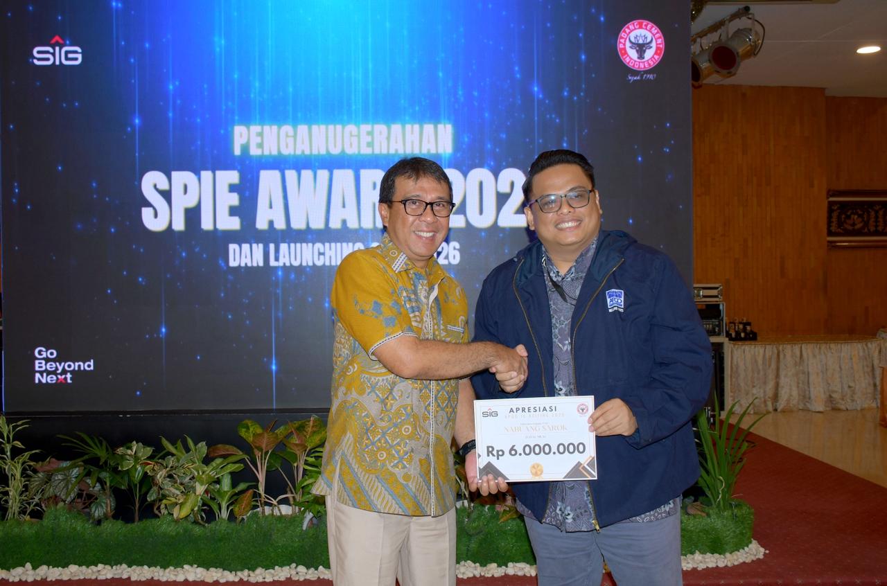 Inovasi OSIS SYNC raih Platinum SPIE Award 2025 di PT Semen Padang, permudah verifikasi pembayaran BPJS tenaga kerja outsourcing.