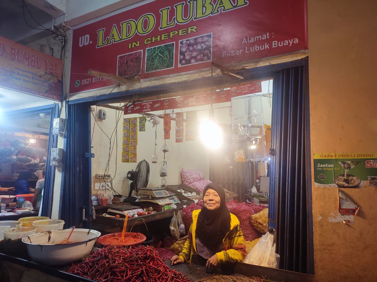 Aktivitas jual beli di sejumlah pasar tradisional di Kota Padang dilaporkan mengalami kelesuan selama bulan suci Ramadan 2026.
