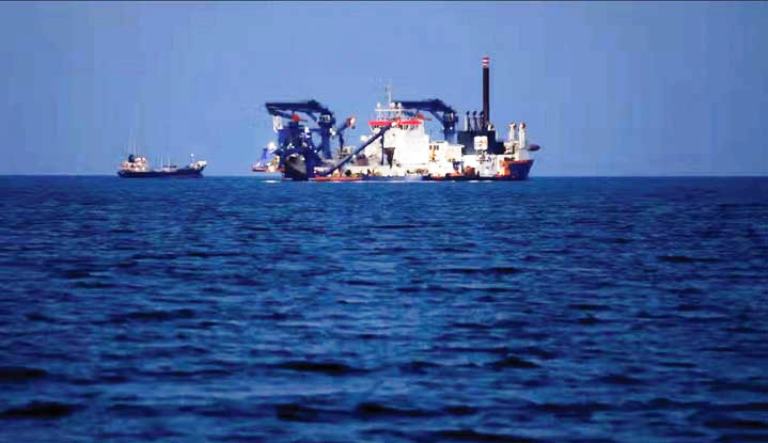 JALUR PENTING: Selat Hormuz jalur penting dari 20 persen energi dunia.