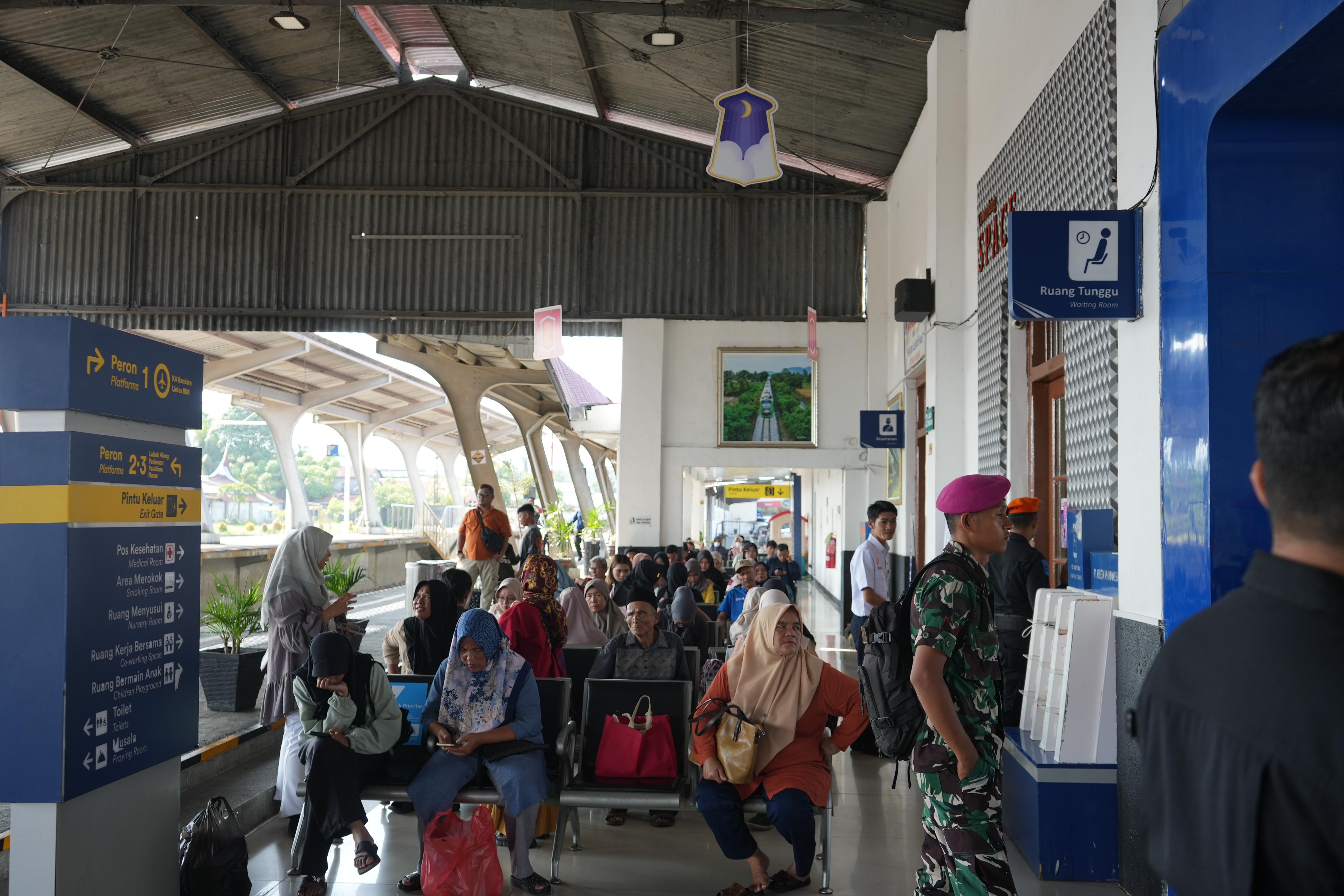 KAI Divre II Sumbar mengoperasikan 616 perjalanan kereta api selama Angkutan Lebaran 2026 dengan 171.424 kursi. 