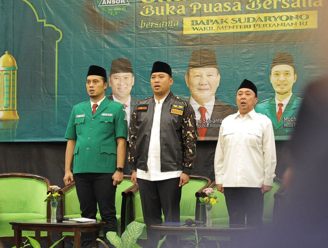 Wakil Menteri Pertanian Sudaryono bersama jajaran GP Ansor Jawa Tengah saat silaturahmi dan buka puasa bersama di Semarang, 16 Maret 2026.(Foto: Humas)