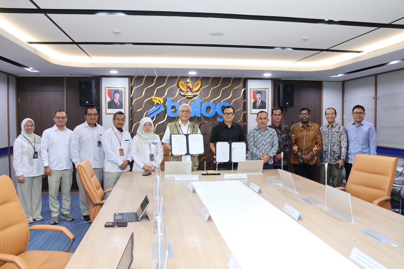 Perum Bulog bersama Pemerintah Kabupaten Kepulauan Mentawai menandatangani nota kesepahaman (MoU) hibah daerah di Jakarta