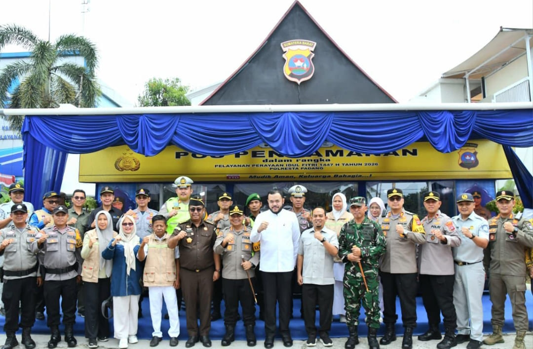 Wali Kota Padang Fadly Amran bersama Forkopimda meninjau posko pengamanan Lebaran 2026 di sejumlah titik di Kota Padang, Kamis (19/3/2026.(Foto: Prokopim)