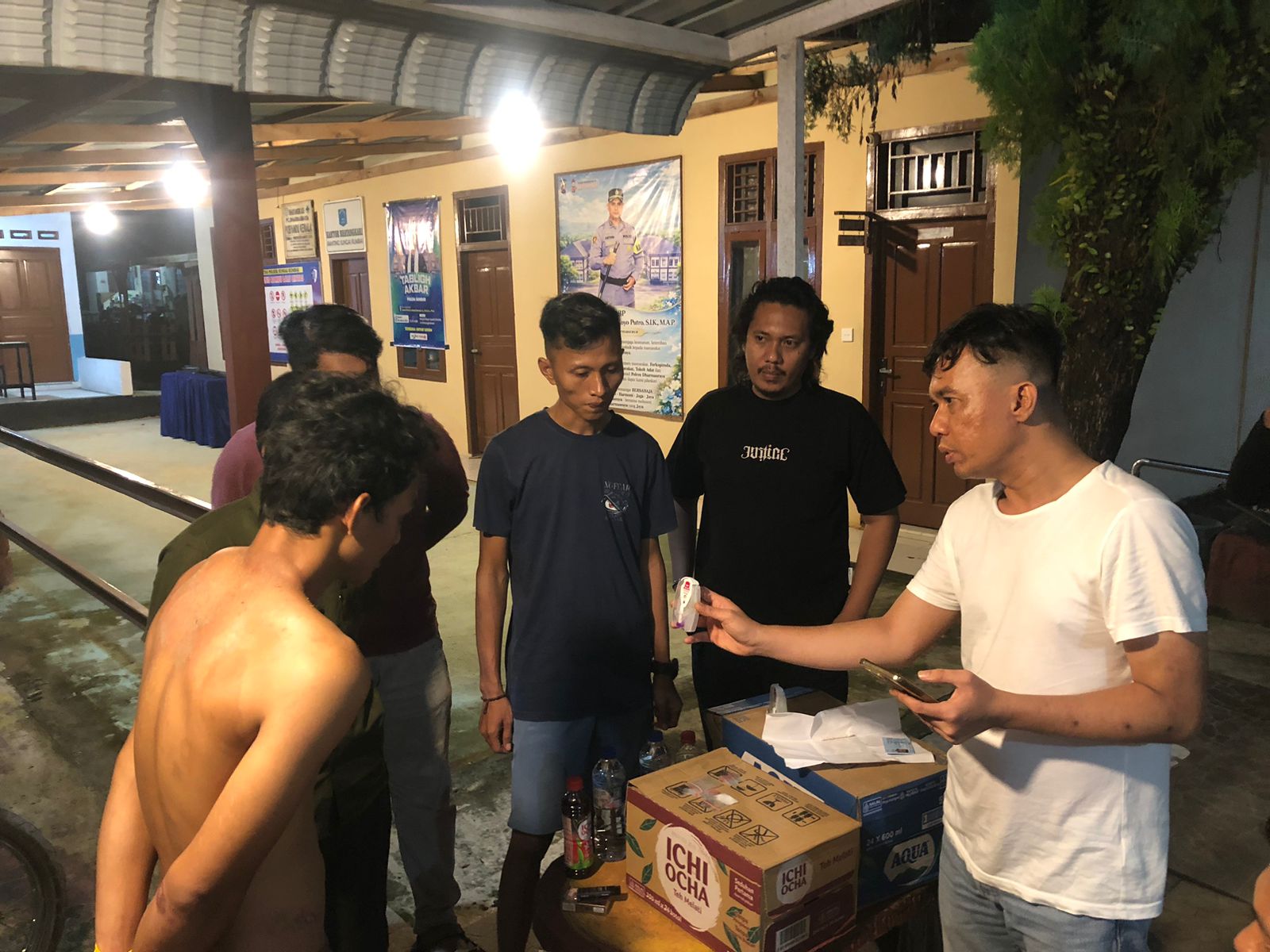 Satresnarkoba Polres Dharmasraya berhasil mengungkap kasus peredaran narkotika jenis sabu pada Sabtu (21/3/2026) sekitar pukul 22.00 WIB.