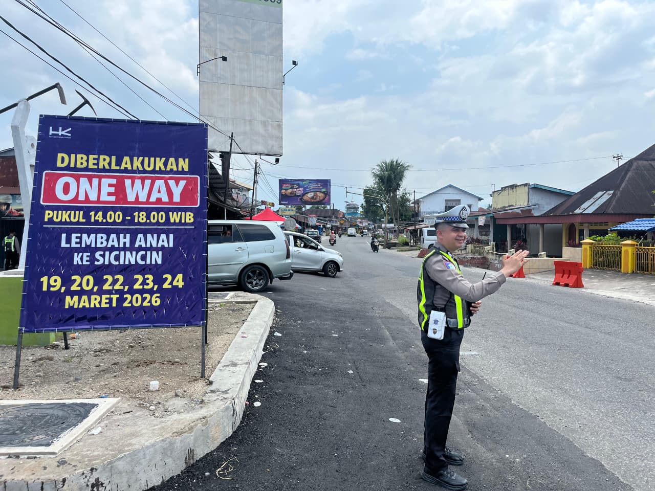 Satlantas Polres Padangpariaman memberlakukan rekayasa lalu lintas one way Padang&ndash;Bukittinggi via Padangpanjang pada H+1 hingga H+3 Lebaran 2026.