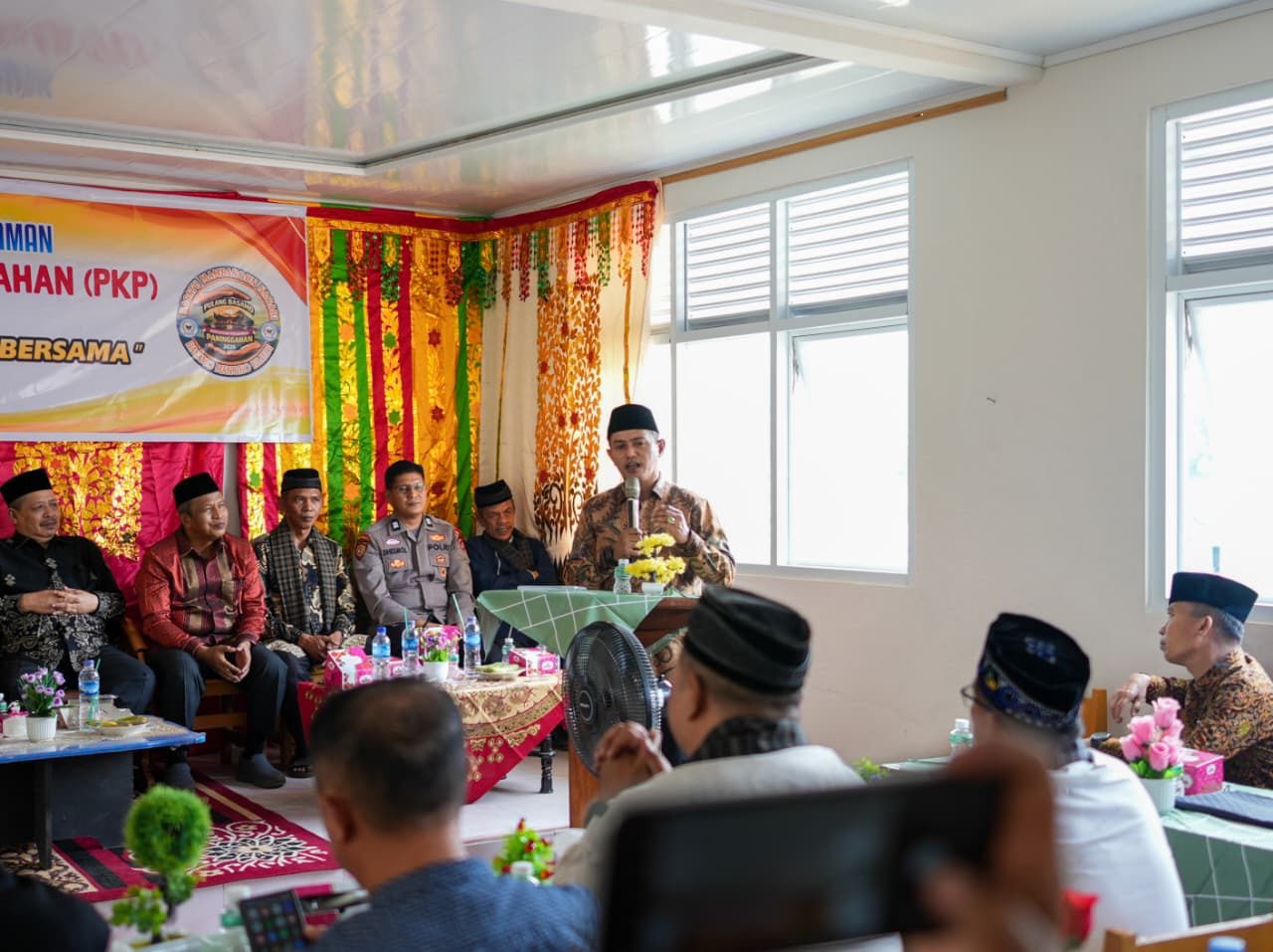 Pemerintah Kabupaten Kabupaten Solok turut memeriahkan kegiatan Halal Bihalal bersama masyarakat dan perantau Nagari Paninggahan yang dirangkai dengan peluncuran agenda Pulang Basamo 2026.
