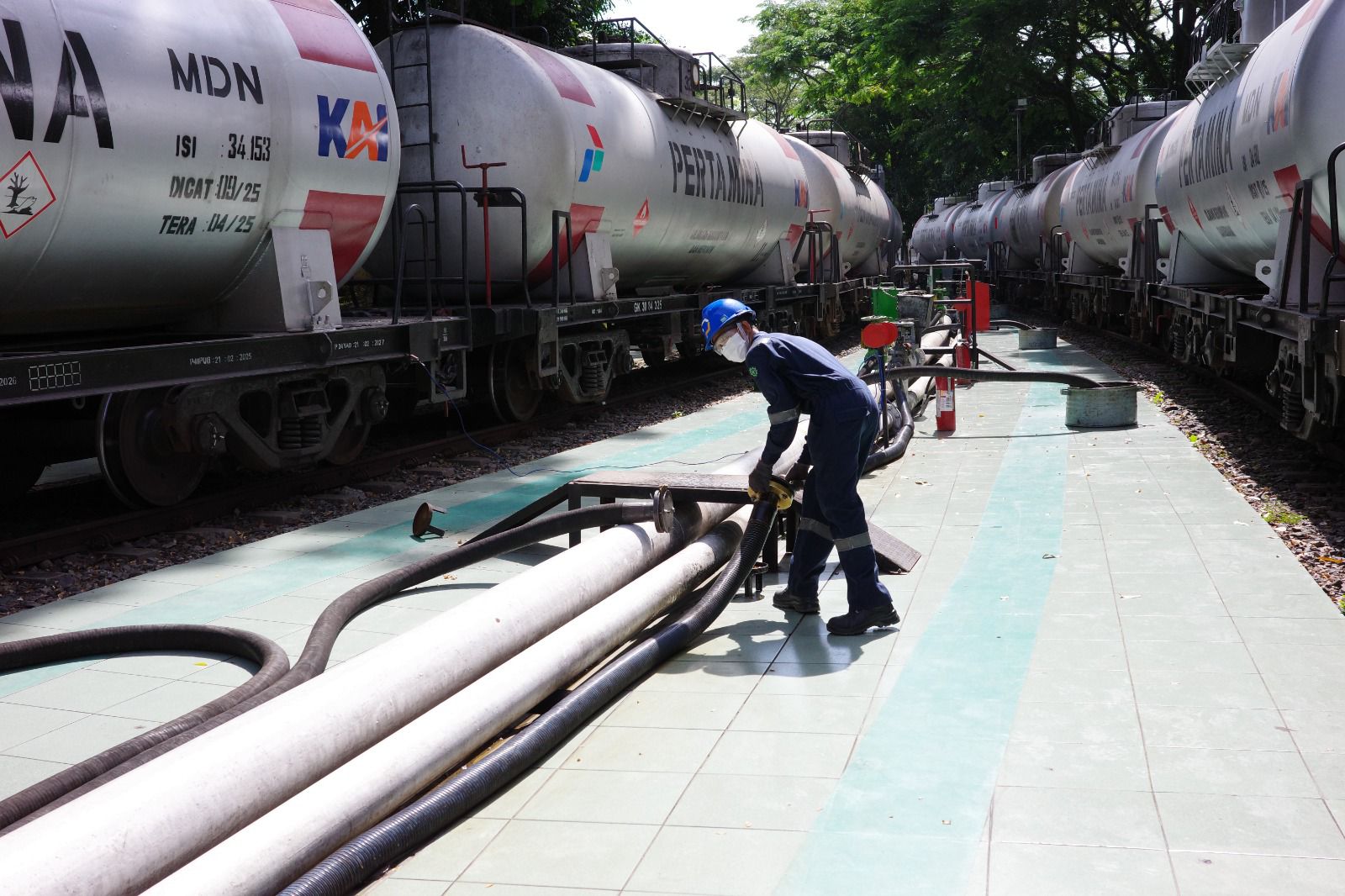 Pertamina Sumbagut perkuat distribusi BBM dan LPG lewat skema multimoda guna memastikan pasokan energi merata dan mendorong penggunaan lebih bijak.