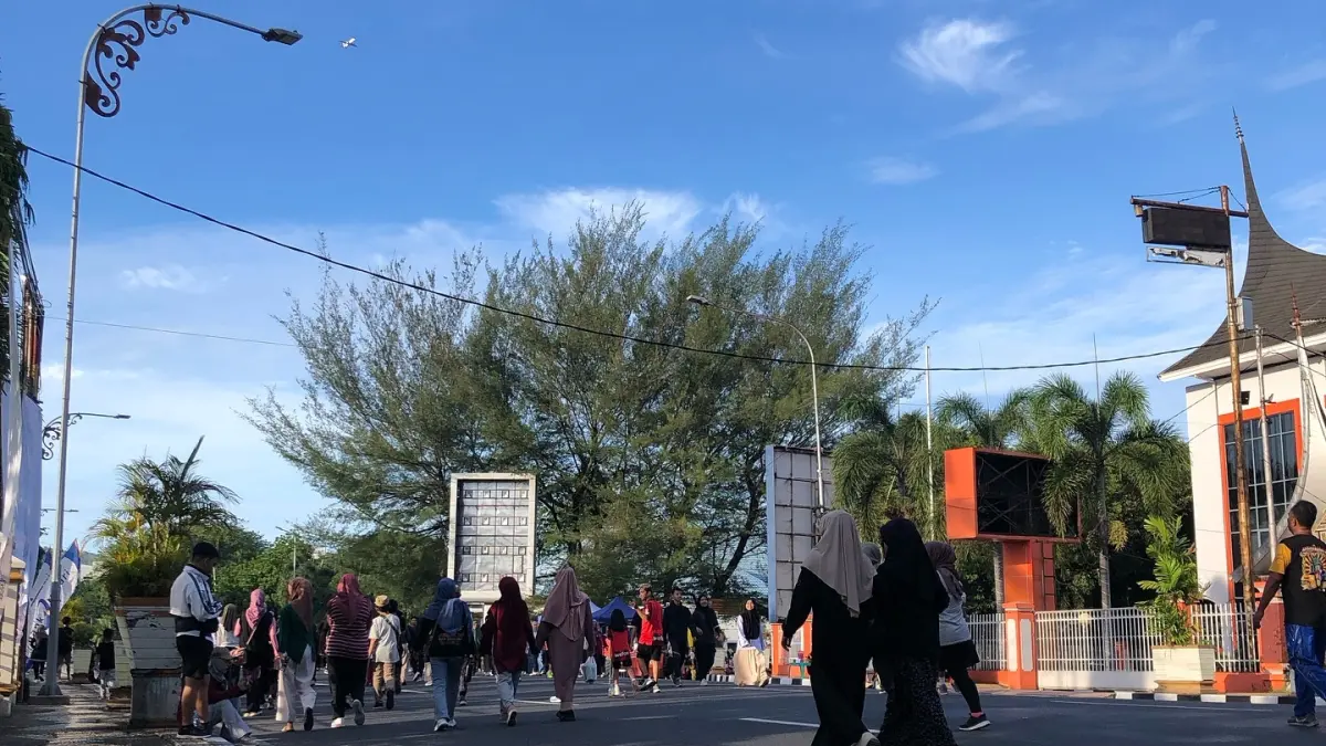 CFD Padang kembali digelar 5 April 2026, Dispora Sumbar tetapkan aturan bagi pedagang dan jalur darurat demi kelancaran kegiatan.