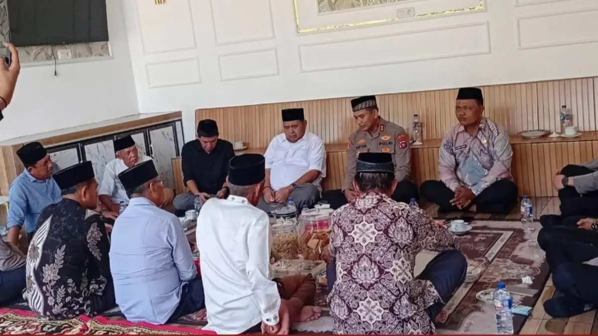Kapolres Dharmasraya AKBP Kartyana gelar silaturahmi bersama Raja Kerajaan Pulau Punjung.