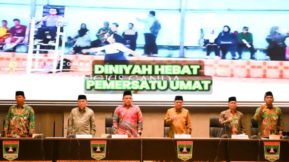 Wakil Wali Kota Padang Maigus Nasir (dua kiri) menghadiri Rakorwil DPW Forum Komunikasi Diniyah Takmiliyah (FKDT) Provinsi Sumatera Barat di Aula Kantor Gubernur Sumbar, Sabtu (4/4/2026).(Foto: Prokopim)