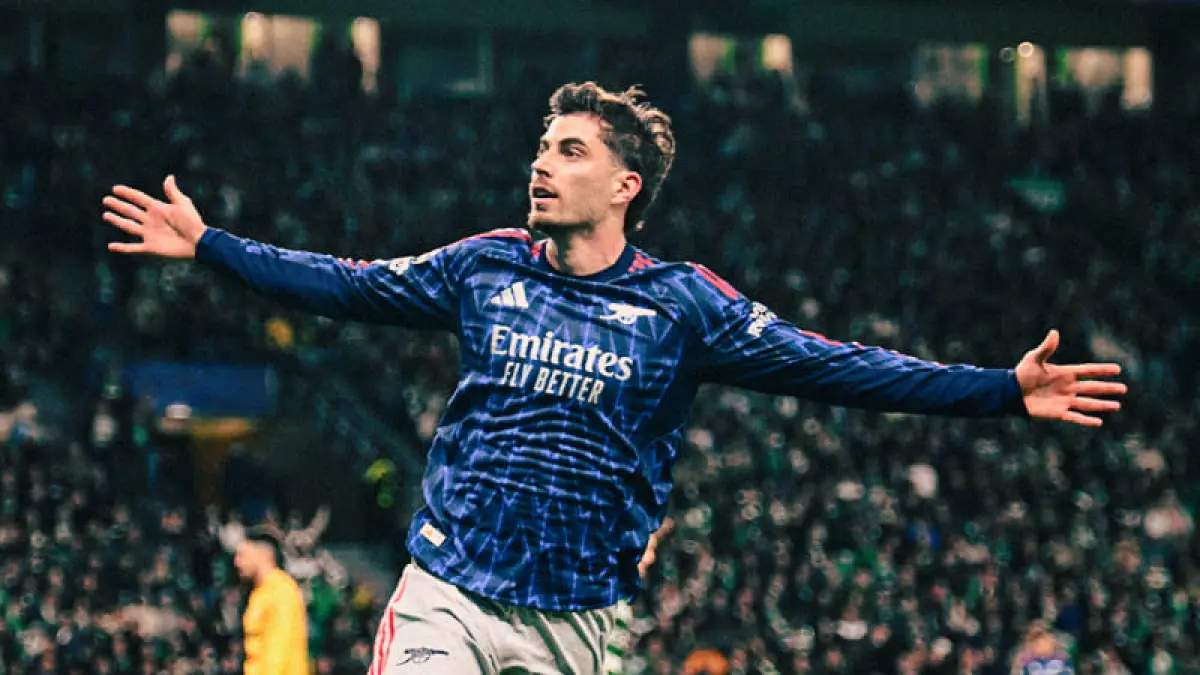 Kai Havertz mencetak gol kemenangan Arsenal pada menit 90+1 saat menghadapi Sporting CP di Estádio José Alvalade, memastikan kemenangan 1-0 di leg pertama perempat final Liga Champions 2026. (Foto: X Arsenal)