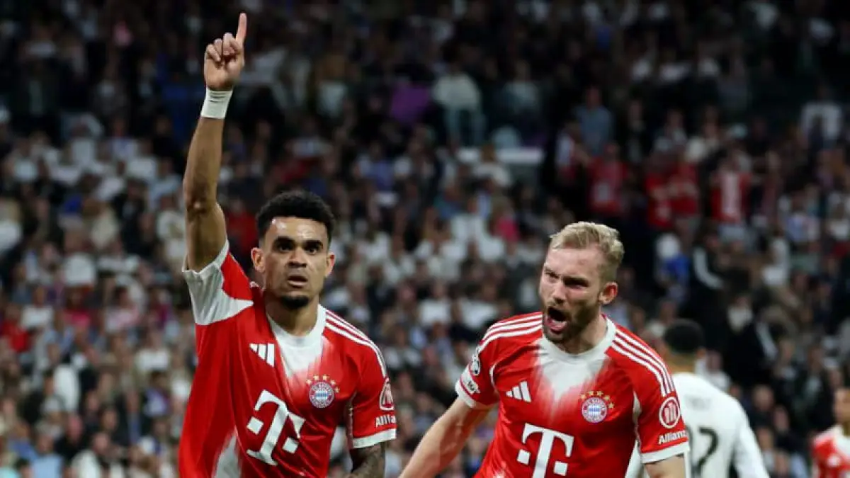 Penyerang Bayern Munich, Luis Díaz, merayakan gol pembuka ke gawang Real Madrid pada menit ke-41 dalam laga leg pertama perempat final Liga Champions di Santiago Bernabéu (8/4/2026).(Foto: UEFA.com)
