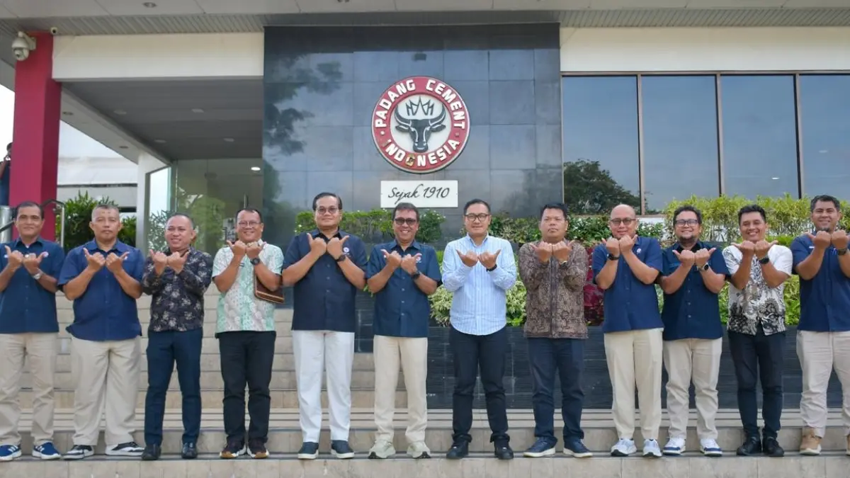 PT Semen Padang siap kaji bantuan ambulans laut untuk Mentawai. Usulan akan diproses melalui mekanisme resmi dan kolaborasi CSR.