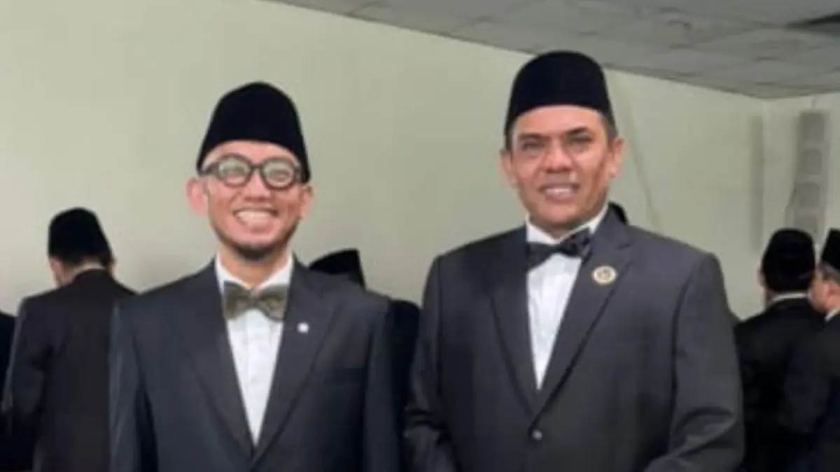 Wamen Haji dan Umrah Dahnil Anzar dan Rifki usai dilantik jadi Kepala Kanwil Kemenhaj Sumbar.(Foto: Humas)