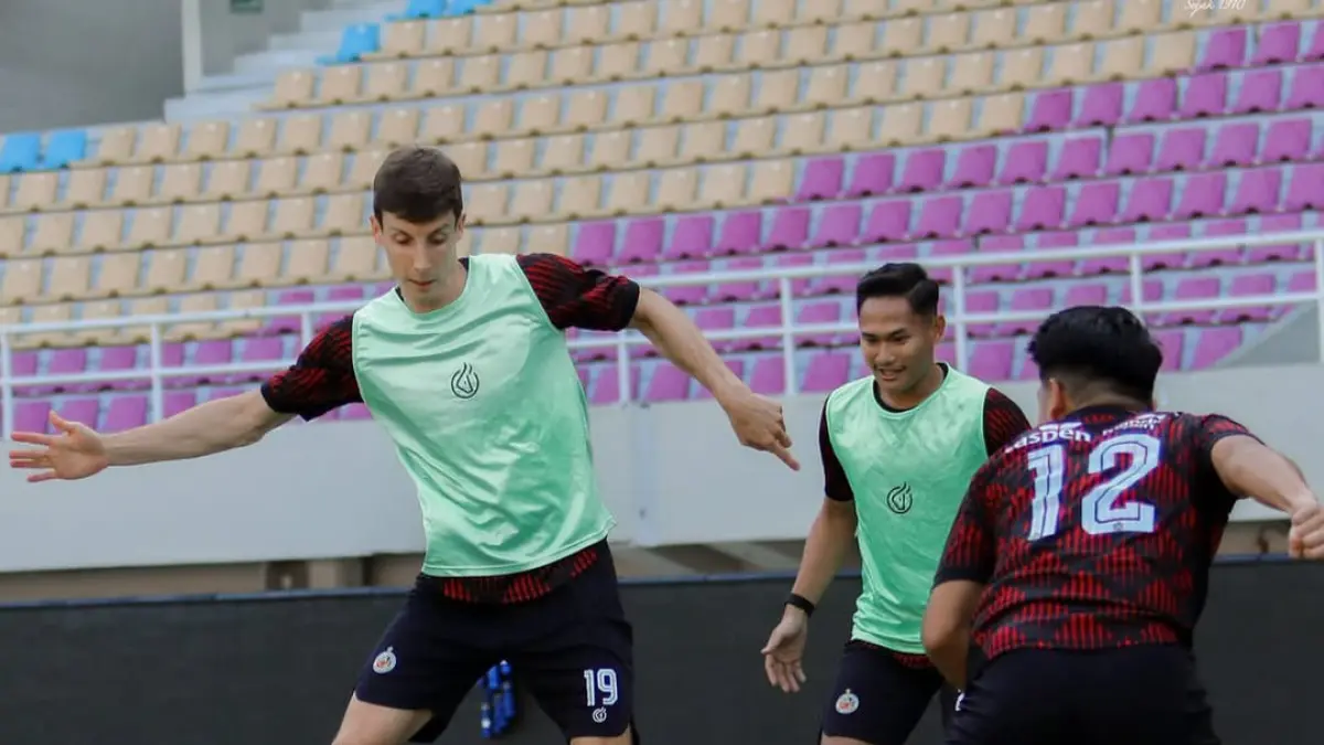 Pemain Semen Padang FC saat menjalani latihan jelang pertandingan lawan Persis Solo. (INSTAGRAM SEMEN PADANG FC)