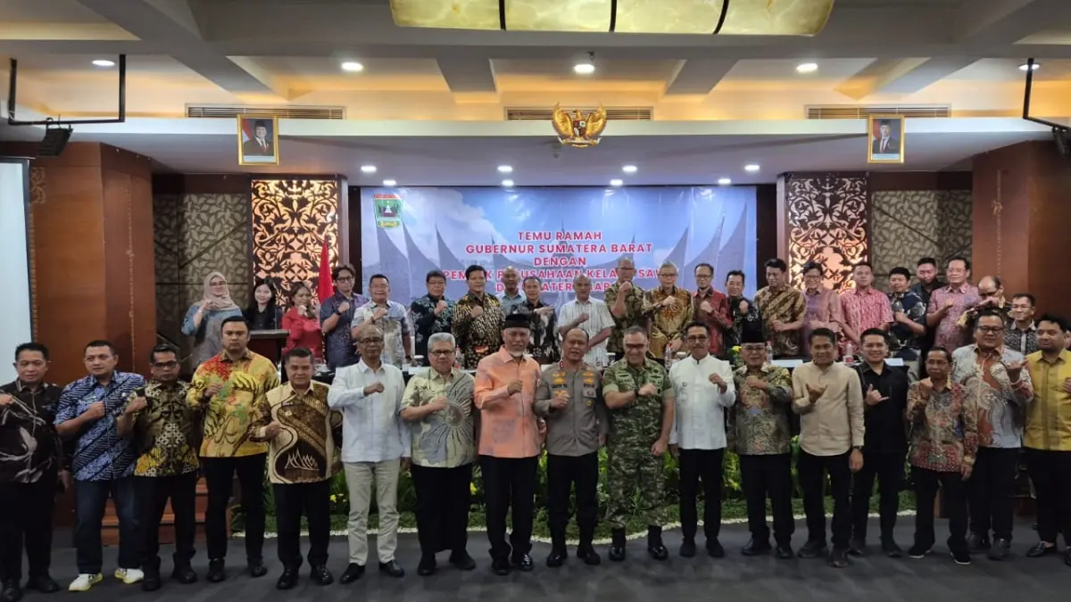 Temu ramah Gubernur Sumbar dengan pemilik perusahaan kelapa sawit terkait pemungutan pajak air permukaan, Jumat (10/4/2026), di Hotel Balairung Jakarta.