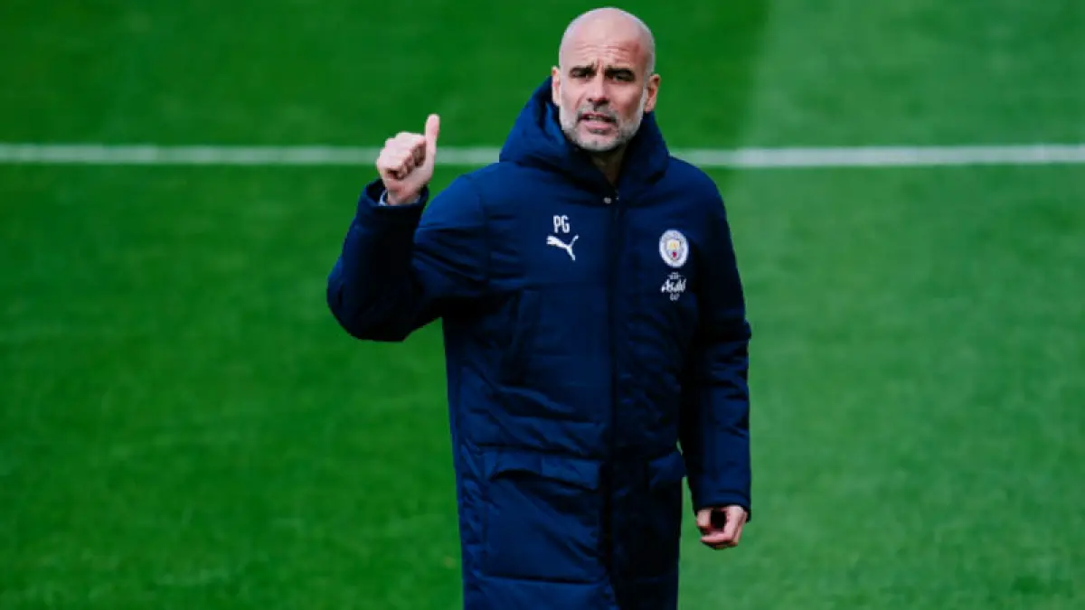 Pep Guardiola memimpin sesi latihan Manchester City jelang laga Premier League 2026 melawan Chelsea di Stamford Bridge. (Foto: Man City)