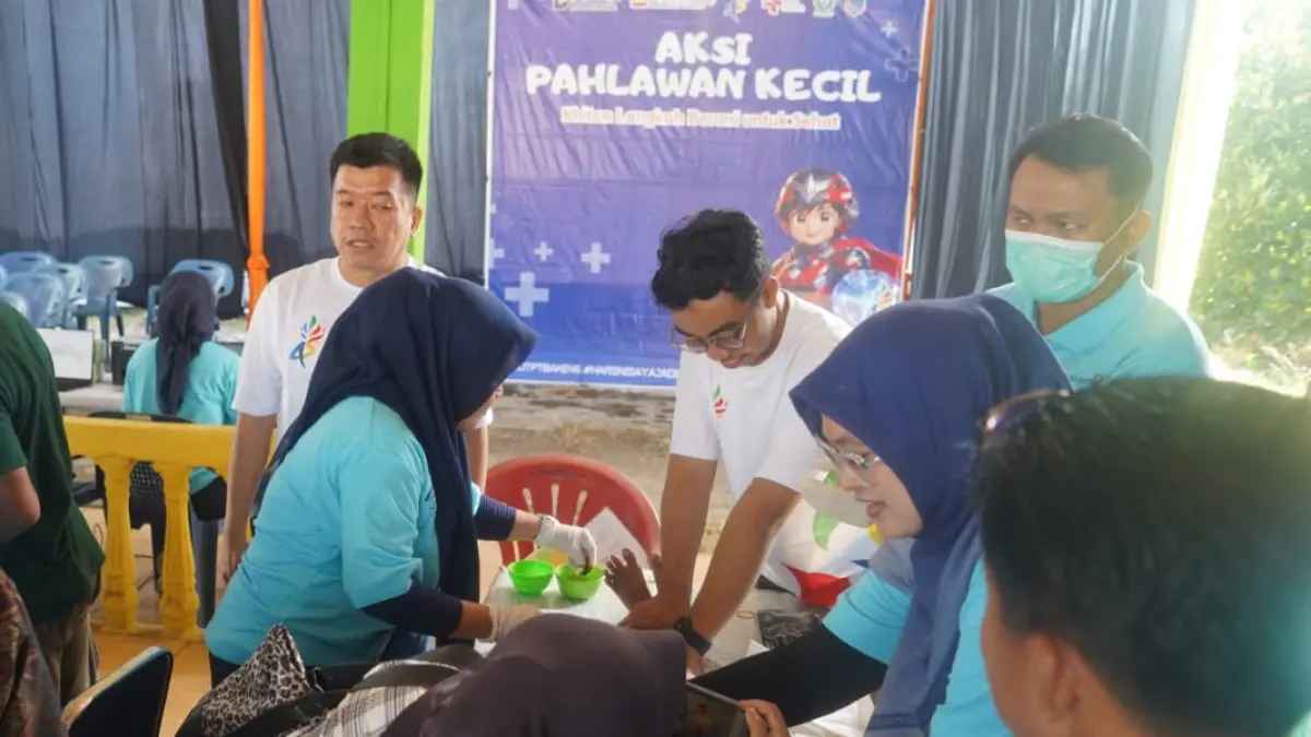 Pelaksanaan khitanan massal gratis PTBA di Merapi Timur sebagai rangkaian HUT ke-45.(Foto: Corcom)
