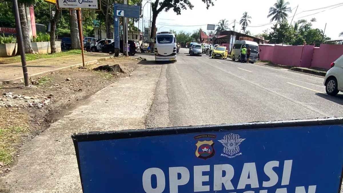 Satlantas Polres Payakumbuh menggelar razia kendaraan bermotor di kawasan Ngalau, Selasa (14/4/2026). (DOKUMENTASI SATLANTAS POLRES PAYAKUMBUH)