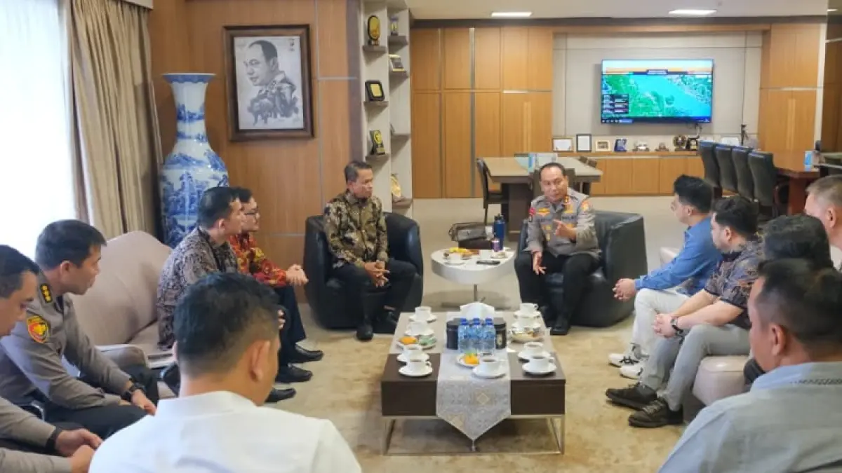 Pertamina Sumbagut audiensi dengan Polda Riau bahas pengamanan distribusi BBM dan LPG serta penguatan sinergi ketahanan energi.