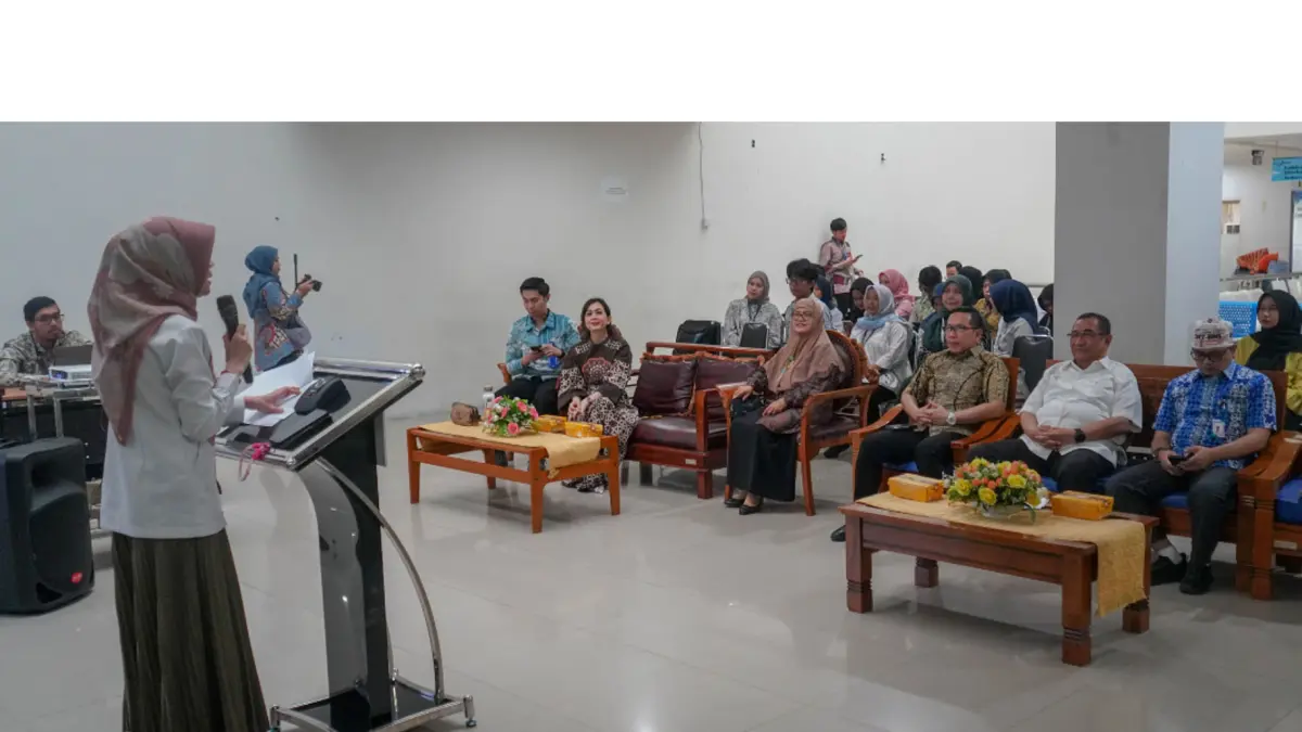 Penandatanganan MoU antara Kemenkes dengan IUHW Jepang di Gedung Cut Meutia Kemenkes RI, Senin (13/4). (DOK KEMENKES)