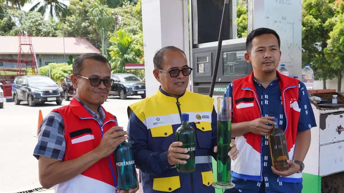 Pertamina Patra Niaga Regional Sumbagut bersama BPH Migas melakukan inspeksi dan uji tera di SPBU Sumatera Barat guna memastikan penyaluran BBM subsidi tepat sasaran, stok aman, serta kualitas dan kuantitas sesuai ketentuan.
