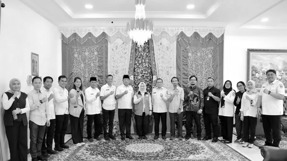 Sekretaris Daerah Agam Muhammad Lutfi AR menyambut kunjungan tim verifikasi dari Kemendagri, Rabu (15/4). (DOK AMC)
