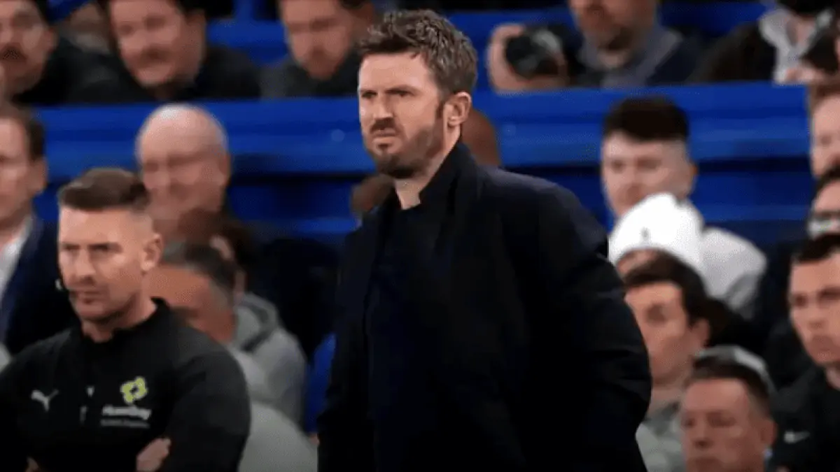 Michael Carrick memimpin Manchester United dalam laga Premier League melawan Chelsea FC. (Foto: Man Utd)