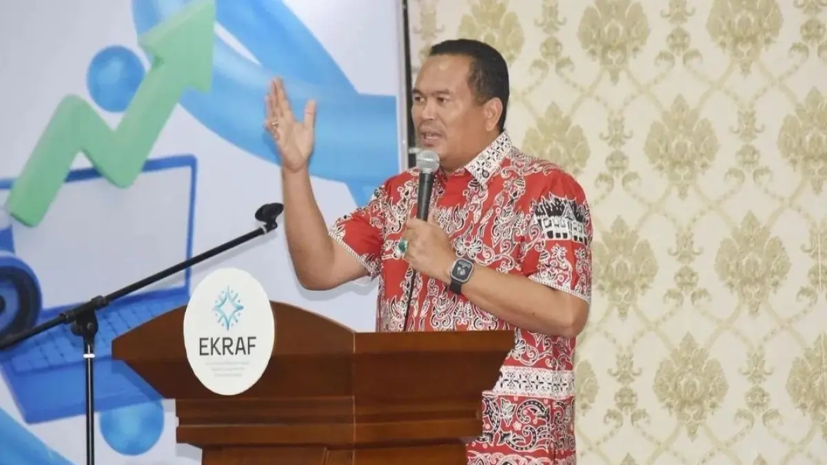 Wali Kota Pariaman Yota Balad membuka Workshop Pelatihan Fotografi, Strorytelling dan Canva Pro di Aula Pertemuan Gedung Bersama Lantai III Karanaur Kota Pariaman, Sabtu (18/4). (DOK KOMINFO PARIAMAN)
